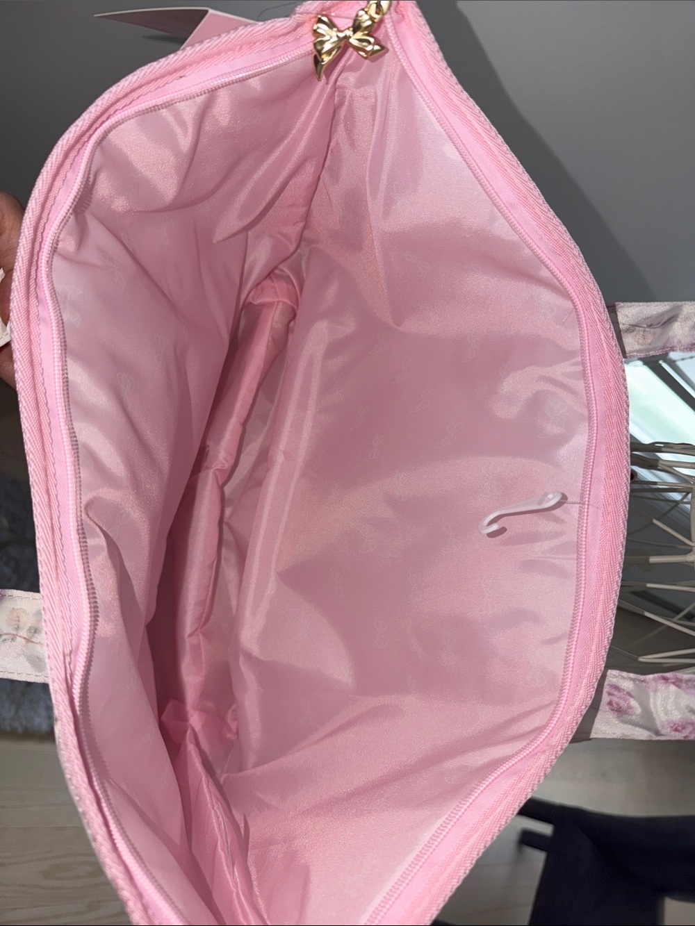 NWT! LOVE SHACK FANCY x TARGET Yoobi Ribbon Rosa Quilted Floral Tote Bag - Picture 13 of 14